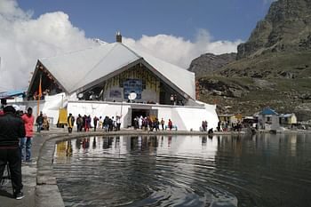 11 अक्तूबर को बंद होंगे हेमकुंड साहिब के कपाट, अंतिम पड़ाव में पहुंची यात्रा ने फिर पकड़ी रफ्तार