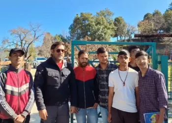 नैनीताल से लौटे माही: जाते-जाते उत्तराखंड पुलिस को कहा- ‘धन्यवाद’