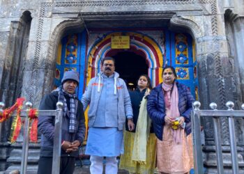 केंद्रीय मंत्री पंचायती राज राज्य मंत्री कपिल मोरेश्वर ने किये बद्री-केदार के दर्शन