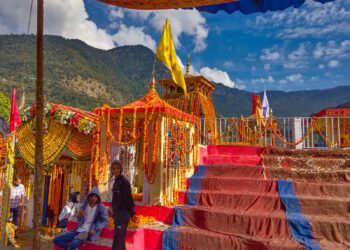 शीतकालीन गद्दीस्थल मार्कंडेय मंदिर मक्कूमठ पहुंची तृतीय केदार तुंगनाथ की देवडोली