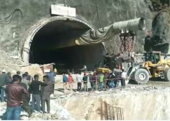 DM अभिषेक रुहेला ने रद्द की सभी अधिकारियों की छुट्टियां