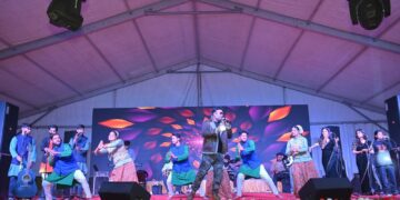 बैकुंठ चतुर्दशी मेले की दूसरी शाम रही लोक कलाकारों के नाम, तीसरे दिन आयोजित हुई विभिन्न प्रतियोगिताएं