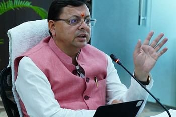 रोजगार और राज्य के अनुकूल निवेश प्रस्ताव को मिलेगी प्राथमिकता, सीएम धामी ने अफसरों संग ली बैठक