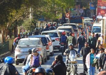 क्रिसमस और नये साल से पहले उत्तराखंड के इन पर्यटन स्थलों पर पर्यटकों की लगी भीड़