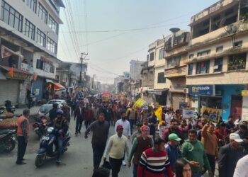 कोटद्वार में मूल निवास के सड़कों पर उतरे हजारों लोग प्रदेश के विभिन्न राजनीतिक, सामाजिक, सांस्कृतिक संगठनों ने की शिरकत महारैली में लिया निर्णय,  हरेक मूल निवासी को आंदोलन से जोड़ा जाएगा