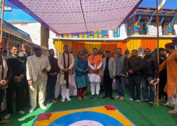 बीकेटीसी अध्यक्ष ने किया श्री ओंकारेश्वर मंदिर स्थित कोठा भवन जीर्णोद्धार कार्यों का निरीक्षण