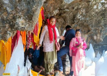 सीमांत नीती घाटी में टिम्मरसैण महादेव के दर्शनों को उमड़ रही है भीड़