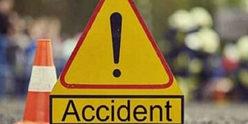 बड़कोट में वाहन अनियंत्रित होकर दुर्घटनाग्रस्त हुआ, चालक सहित सात लोग घायल