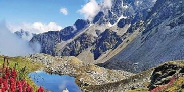 सप्तकुंडः उत्तराखंड की निजमुला घाटी में फूलों का एक अलग संसार