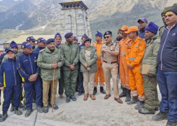 डीजीपी उत्तराखण्ड अभिनव कुमार ने बाबा केदारनाथ के दर्शन कर व्यवस्थाओं का लिया जायजा