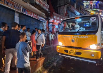 चारधाम यात्रा व रुद्रप्रयाग जनपद में सफाई व्यवस्था को चाक चौबंद रखेगी रोड़ स्वीपिंग मशीन