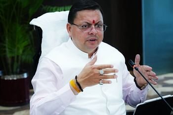 जैन मुनियों के साथ दुर्व्यवहार, वीडियो वायरल होने पर सीएम धामी ने दिए जांच के आदेश, मुकदमा दर्ज