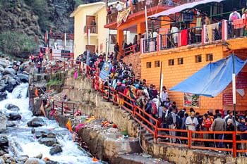 यमुनोत्री धाम आने वाले यात्रियों को अब 60 मिनट में दर्शन कर लौटना होगा, ये है नई व्यवस्था