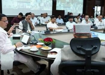 प्रमोशन का इंतजार कर रहे हजारों अधिकारियों-कर्मचारियों को राहत, धामी सरकार ने लिया बड़ा फैसला