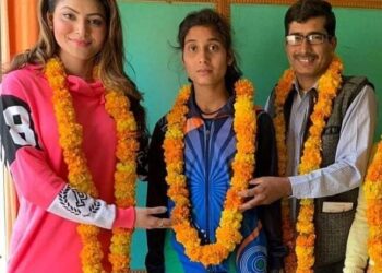 उर्वशी रौतेला ने एथलीट अंकिता को दी बधाई,कहा पौड़ी की बेटी अंकिता ध्यानी ने बढ़ाया उत्तराखंड का मान,नेशनल चैंपियनशिप में जीता गोल्ड.