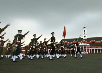 भारतीय सेना को मिले 355 जाबांज अफसर, मित्र देशों के 39 कैडेट्स भी हुए पास-आउट