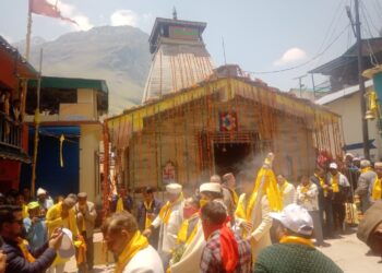 बद्रीनाथ धाम के पाल माणा घंडियाल मंदिर के खुले कपाट