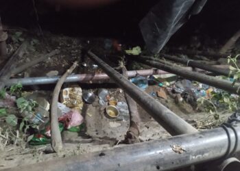 केदारनाथ यात्रा पड़ाव के मीठा पानी में बड़ा हादसा, बीती रात यात्रा पड़ाव के मीठा पानी में टूटी एक दुकान, 2 की हालत गंभीर, गंभीर घायलों को इलाज के लिए भेजा एम्स ऋषिकेश