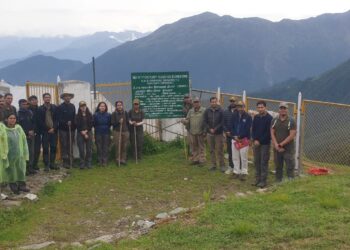 आईएफएस प्रशिक्षुओं ने ली जड़ी-बूटियों से सम्बंधित जानकारी, हैप्रेक संस्थान के तुंगनाथ स्थित नर्सरी का किया दौरा