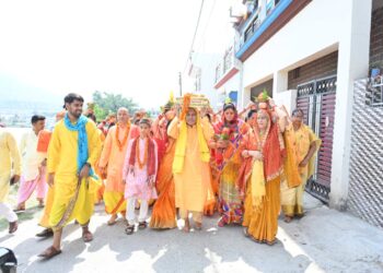 न्यू डांग में पितृ आशीर्वाद सदन में श्रीमद् भागवत कथा ज्ञान यज्ञ का शुभारंभ