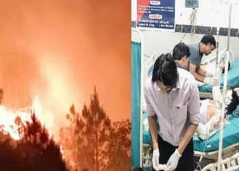 आग बुझाने गए 4 कर्मचारी बुरी तरह झुलसे; शोर सुनकर आए ग्रामीणों ने बाहर निकाला