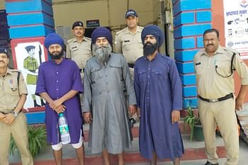 कार को साइड नहीं दी तो सिख युवकों ने बस चालक पर तलवार से किया हमला, तीन गिरफ्तार