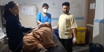घास काट रही महिला पर बाघ ने किया हमला,महिला गंभीर रूप से हुई घायल