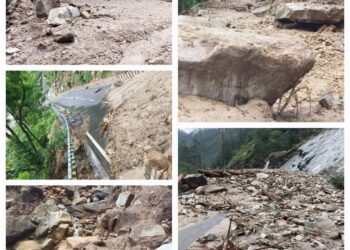 यहाँ बोल्डर और चट्टान आने के कारण सिमली-ग्वालदम राष्ट्रीय राजमार्ग रहा अवरुद्ध