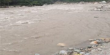 भागीरथी नदी किनारे मिला अज्ञात बुजुर्ग महिला का शव, शिनाख्त में जुटी पुलिस