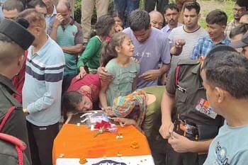 लद्दाख टैंक हादसे में शहीद हुए सैन्यभूमि उत्तराखंड के लाल भूपेंद्र नेगी को सैन्य सम्मान के साथ दी अंतिम विदाई, नम हुई सभी की आँखें