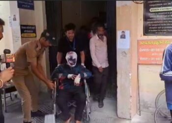 भालू के हमले से बुजुर्ग गंभीर घायल, हायर सेंटर रैफर