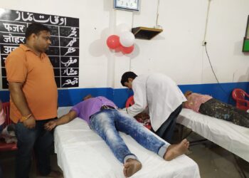 शिविर में 102 यूनिट रक्त एकत्रित कर चिकित्सालय के रक्तकोष को भेजा,जश्नने मिलादुन्नबी पर्व पर मुस्लिम समुदाय ने लगाया रक्तदान शिविर