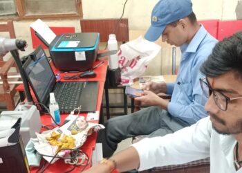 आधार कार्ड केंद्र की समस्या से ग्रामीणों को मिली राहत