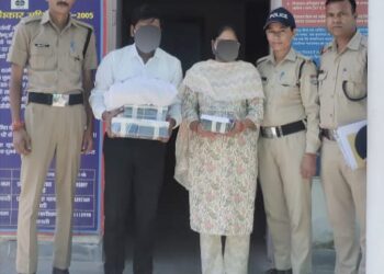 ब्रेकिंग न्यूज़ रूद्रप्रयाग : पुलिस ने पकड़ा फर्जी जज, मुकदमा दर्ज कर न्यायालय में किया पेश