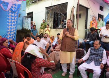 कैबिनेट मंत्री गणेश जोशी ने कंडारा में सुनी जनता की समस्याएं