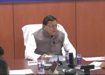 24 घंटे से प्रदेश में बारिश जारी, सीएम धामी पहुंचे आपदा कंट्रोल रूम व्यवस्थाओं का लिया जायजा