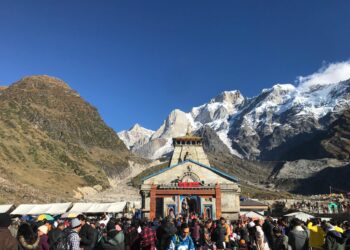 भाजपा महिला नेत्री के साथ केदारनाथ धाम में टेंट में घूसकर बलात्कार का प्रयास