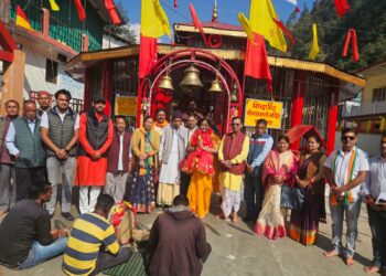 भाजपा प्रत्याशी आशा नौटियाल ने माँ कालीमठ का लिया आशीर्वाद