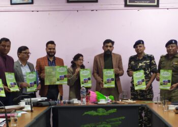 बैकुंठ चतुर्दशी मेले की तैयारियों को लेकर डीएम पौड़ी ने ली बैठक, सभी तैयारियों को जल्द पूरा करने के दिये निर्देश