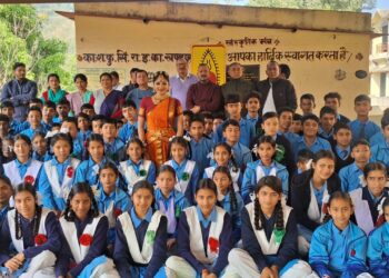 भरतनाट्‌यम की प्रस्तुति से छात्र छात्राएं हुई भाव विभोर, स्पिक मैके के तत्वाधान में चल रही कार्यशाला