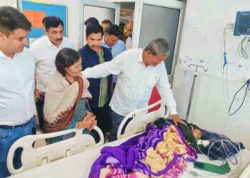 अल्मोड़ा बस दुर्घटना के 8 घायलों का एम्स ऋषिकेश में इलाज जारी