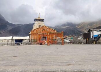 केदारपुरी से लेकर पैदल मार्ग तक कूड़ा-खचरा हुआ साफ, स्वच्छ और सुंदर नजर आ रहा बाबा का धाम