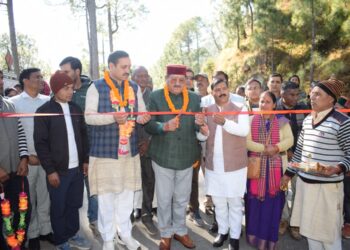 रणधार-बधाणीताल से बक्सीर छेनागाड़ मोटर मार्ग डामरीकरण/अपग्रेडेशन का हुआ उद्घाटन