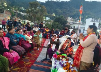 भाजपा मेयर प्रत्याशी ने वॉर्ड 8 ,9,10 ,11, 12 में किया जनसभा एवम जनसंपर्क