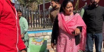 महापौर भंडारी ने गंगादर्शन पार्क और गौशाला का किया निरीक्षण