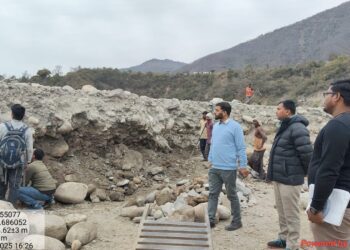 जिला प्रशासन पौड़ी की बड़ी कार्यवाही:खनन पट्टे व स्टोन क्रेशर में नियमों की अनदेखी पर पट्टे को अग्रिम आदेशों तक किया बंद,दूसरी ओर स्टोन क्रेशर को भी किया सीज