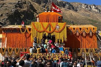 आस्था पथ पर श्रद्धालुओं को हर कदम पर मिलेंगी सुविधा, पांंच जगह पर होंगे मेडिकल रिलीफ पोस्ट