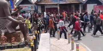 नैनीताल में 73 साल के उस्मान पर 12 साल की बच्ची से दुष्कर्म करने का आरोप, हिंदूवादी संगठनों ने किया जमकर विरोध