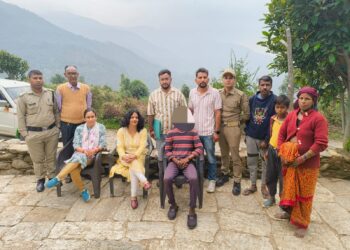 फिर रुकवाई 17 वर्षीय लड़के और 12 वर्षीय लड़की की सगाई