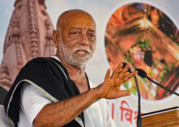 यह हमला नहीं, विश्व कल्याण का अनुष्ठान है: मोरारी बापू